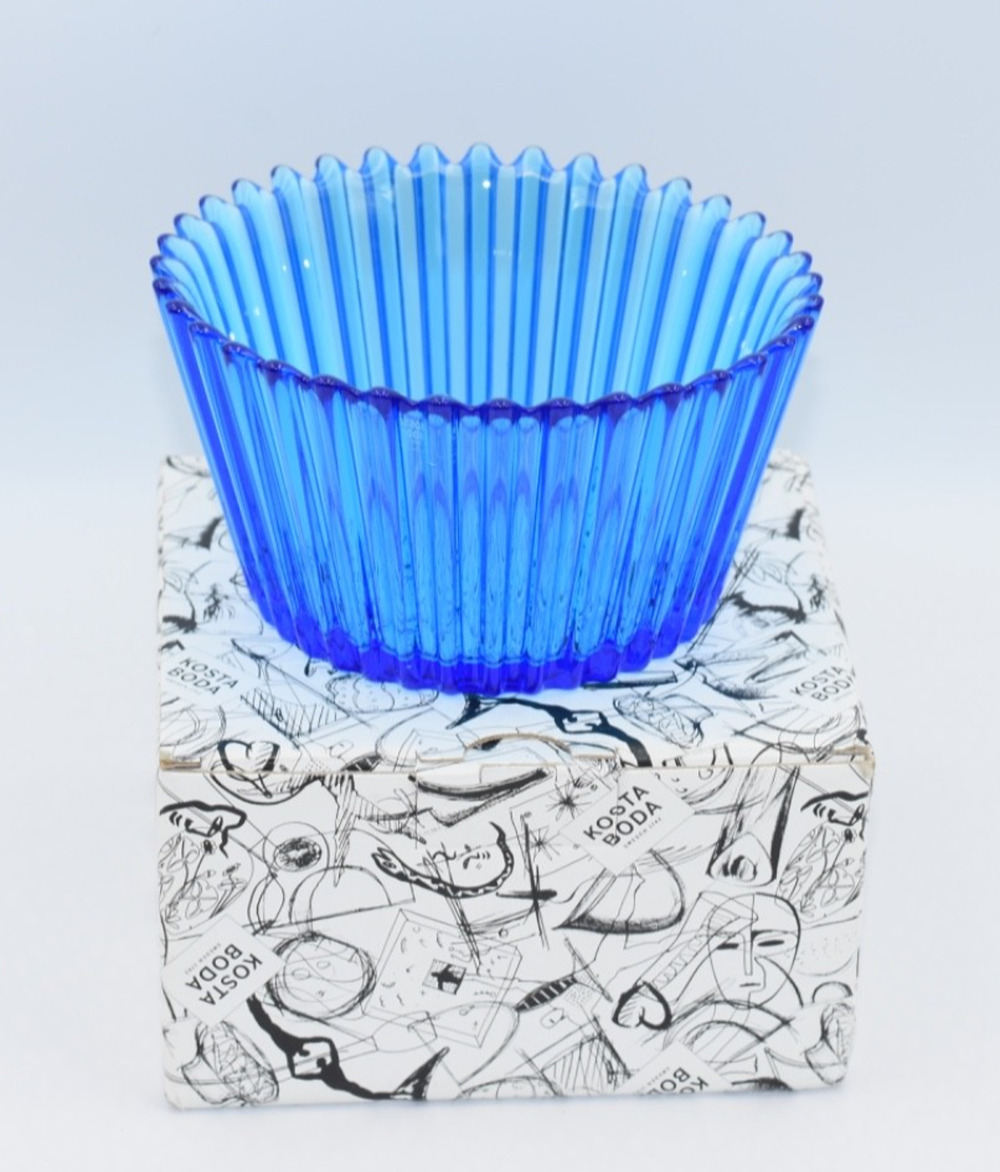 Kosta Boda Cupcake Design Studio Art Glass by Anna Earner Art Glass Bowl NEW!
